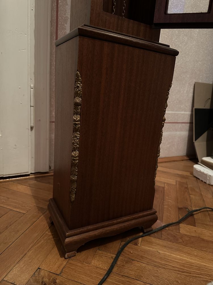 Антикварний годинник підлоговий (напольный)