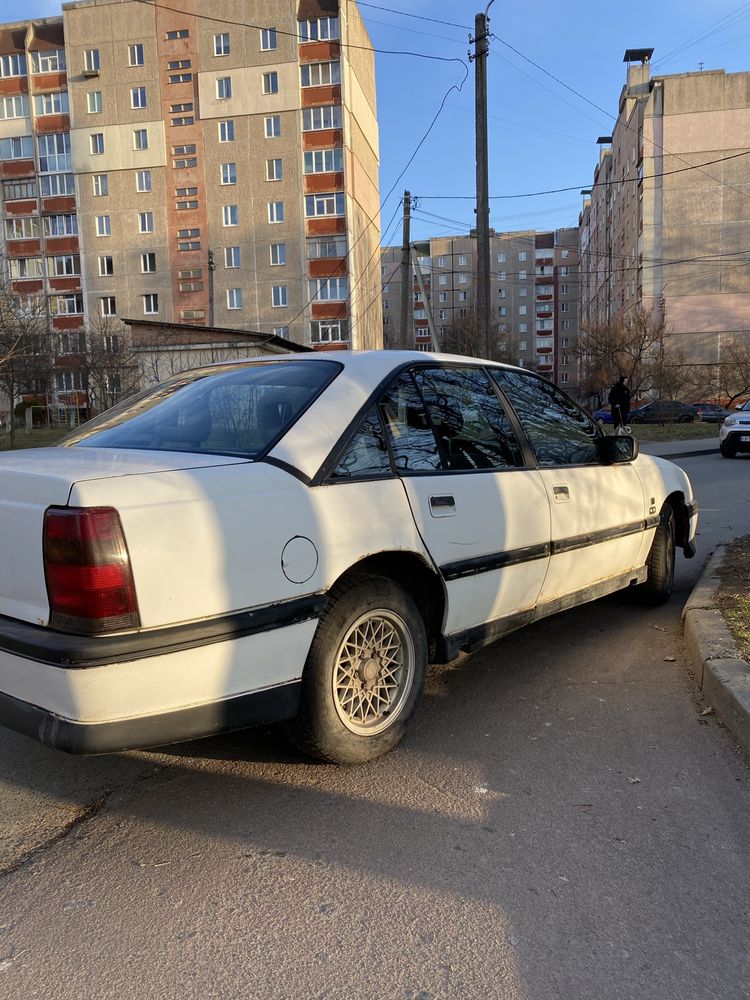 Продам опель омега А 2.0 торг!