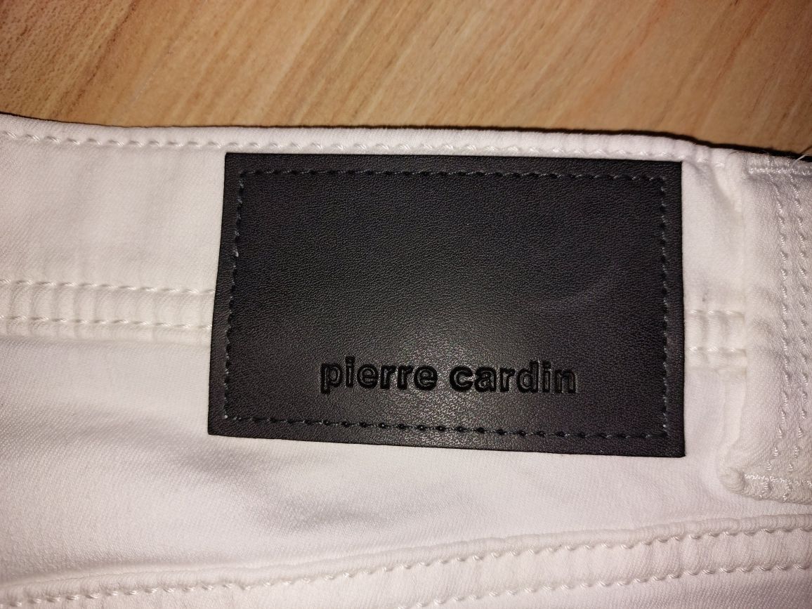 Nowe białe spodnie marki Pierre Cardin rozm.34/32- expresowa wysyłka