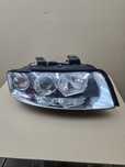 Lampa prawy przód Audi A4 B6 2004 Rok Europa