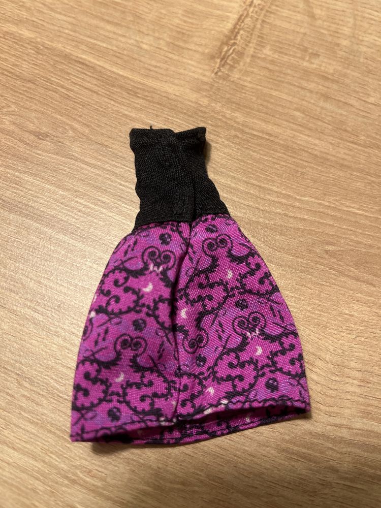 Sukienka Monster High „Stwórz potwora” – Wilkołak i smok.