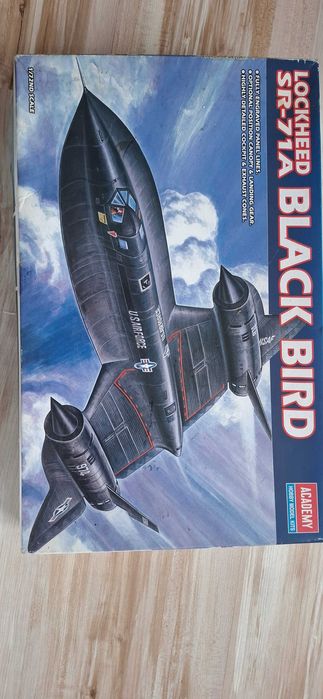 Academy Lockheed SR-71A Black Bird