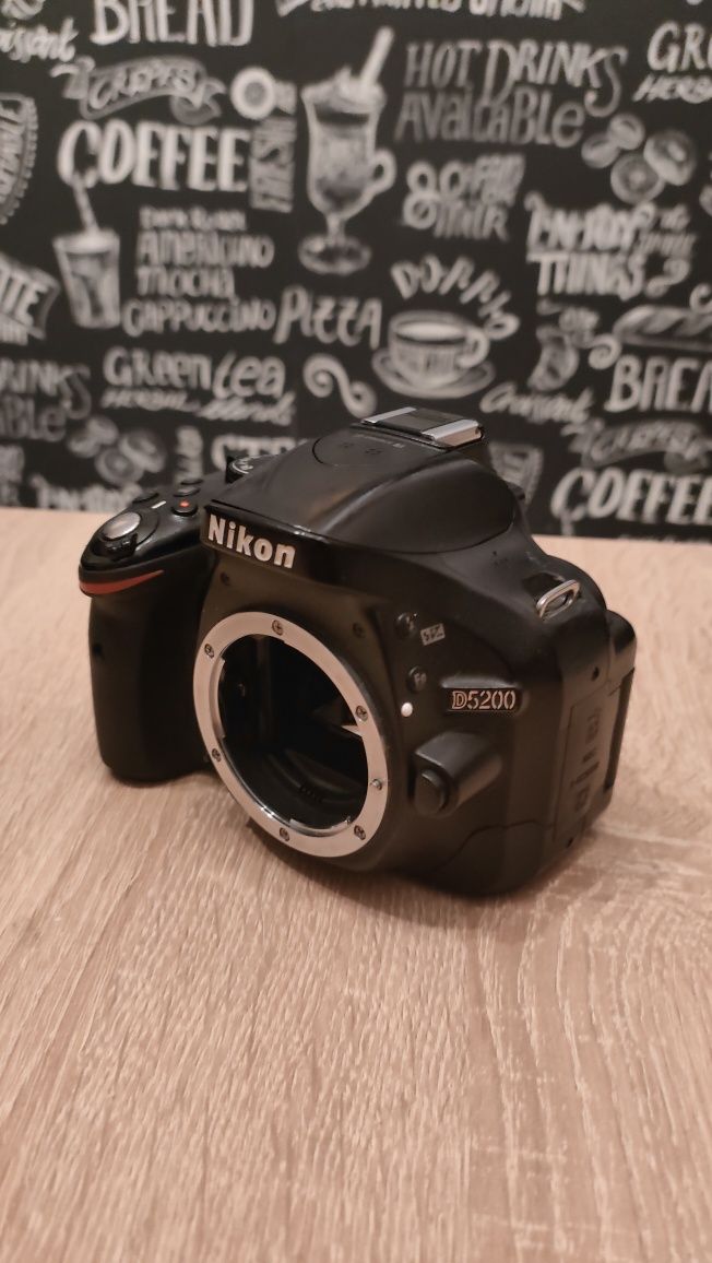 Aparat lustrzanka Nikon d5200