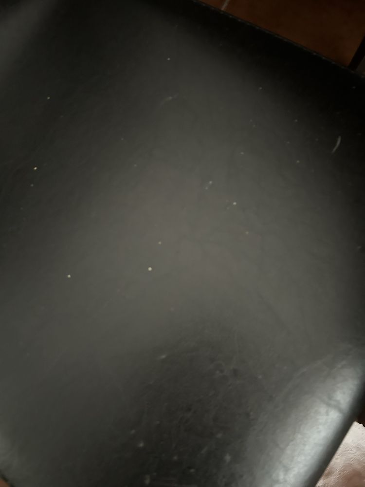 Mesa de jantar e 6 cadeiras