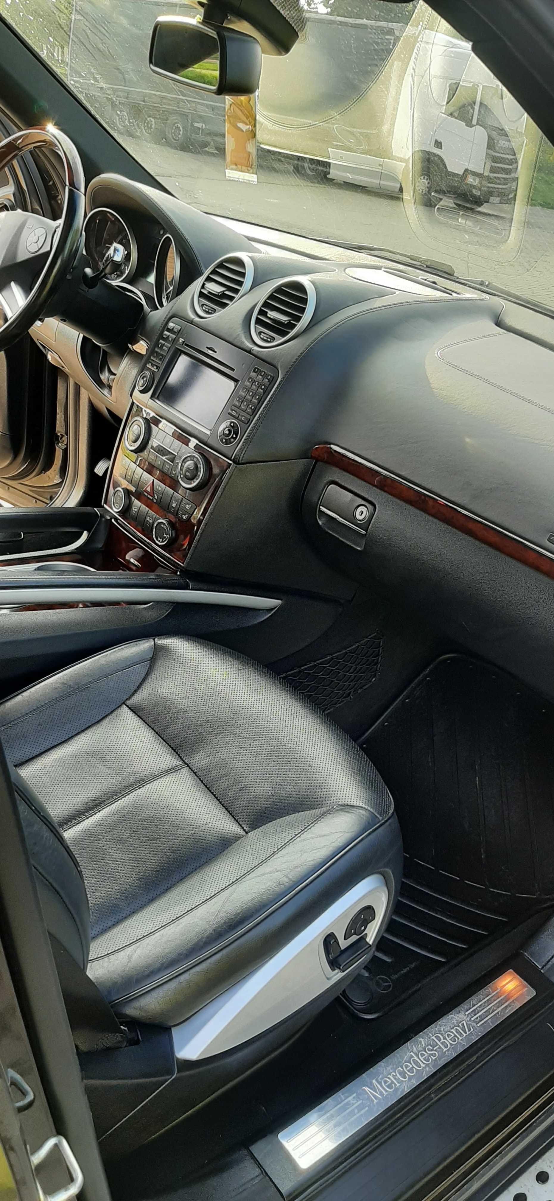 Witam na sprzedaż Mercedes GL z 2010r. Wersja siedmioosobowa