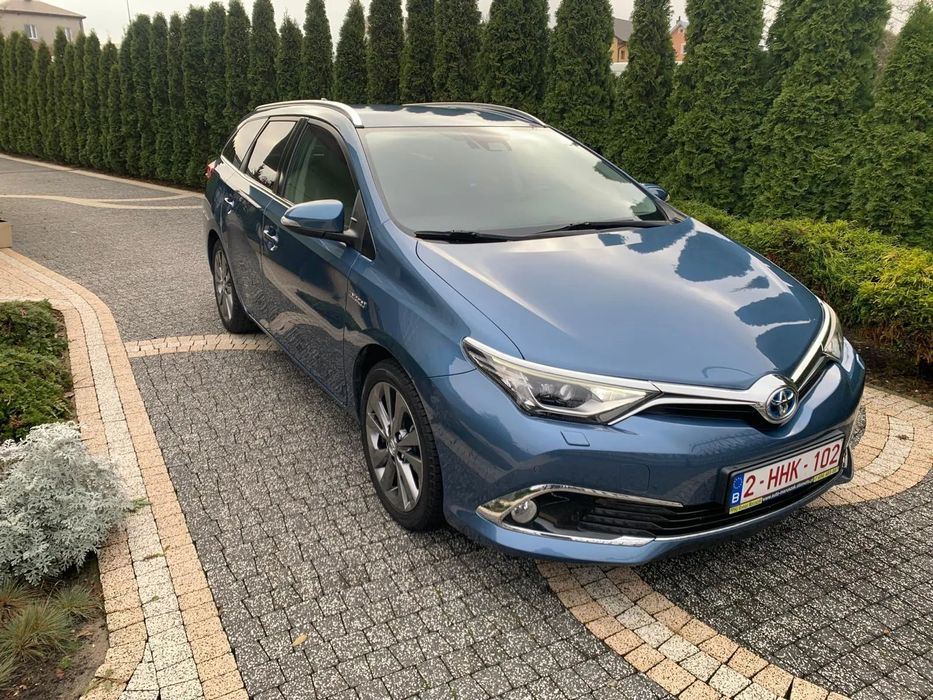 Toyota Auris 1.8 VVT-i 136KM HYBRID ! Pół-Skóra ! Kamera ! Lampy Bi-LED !