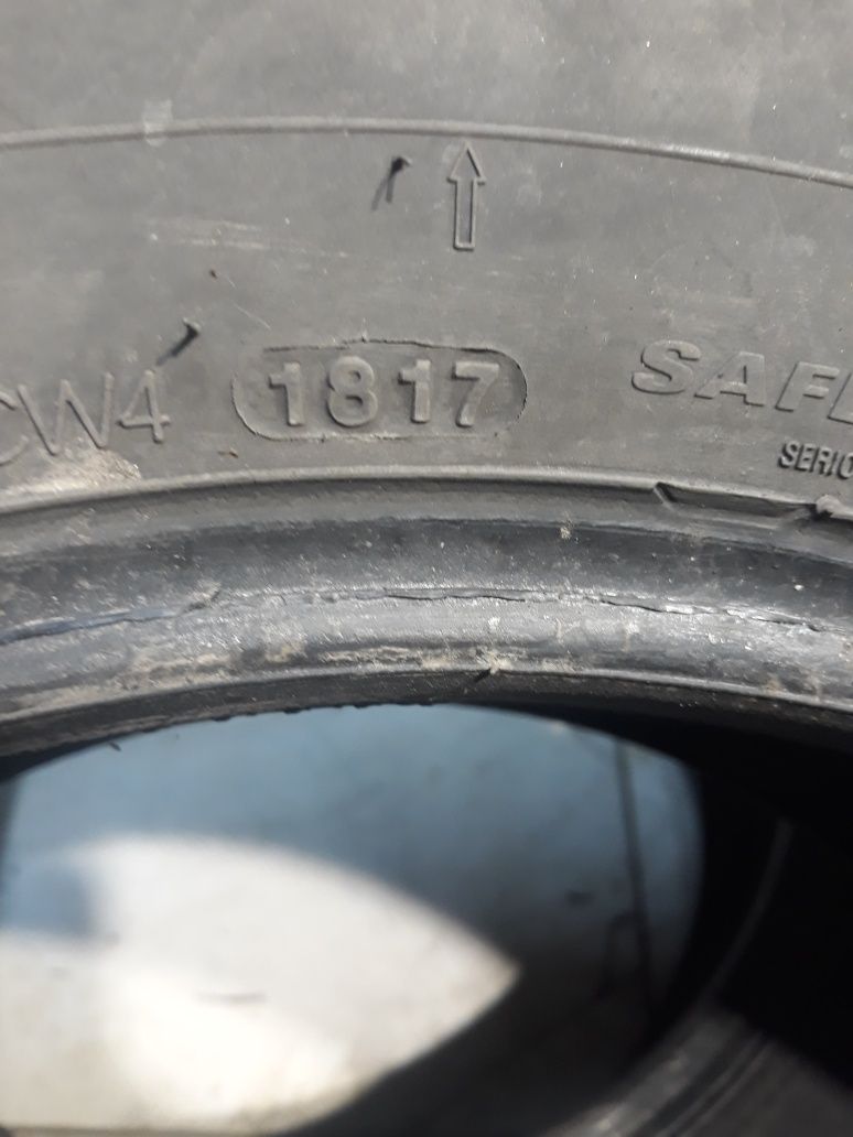 2 Opony zimowe 215/65r16C KUMHO