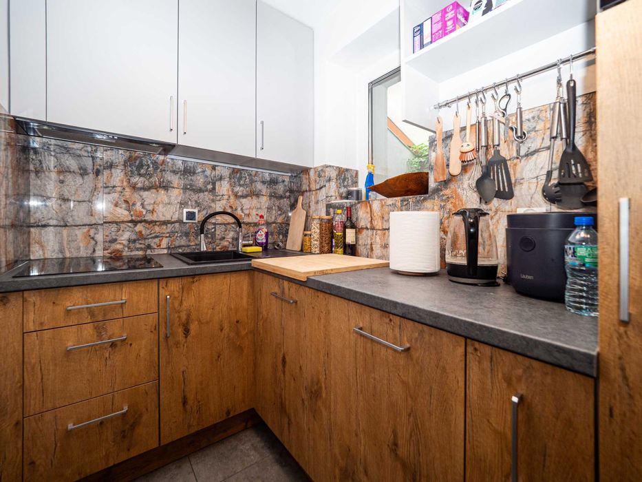 Niezwykła kawalerka z Tarasem/ Dąbska/ bez czynszu adm/ od 1 grudnia