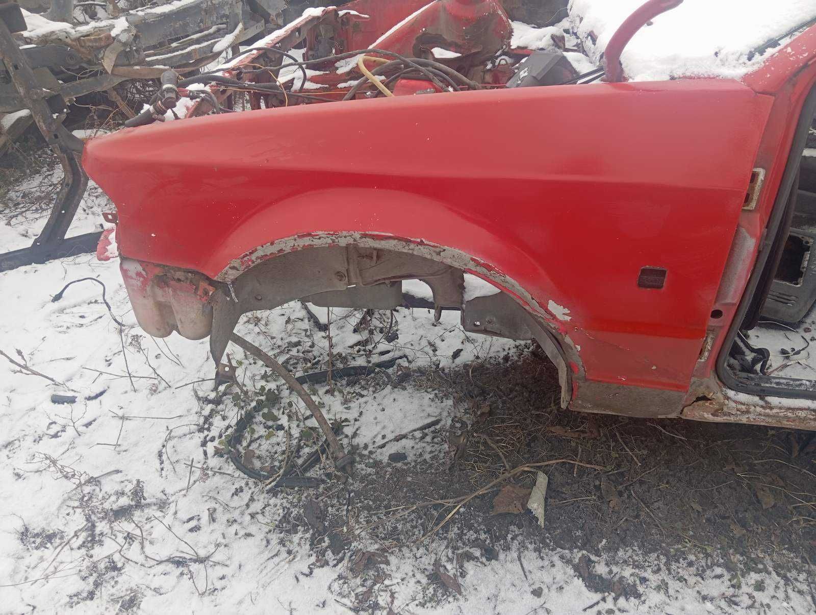 Крило форд ескорт МК-3 МК-4 МК-5  крила передні ford Orion escort
