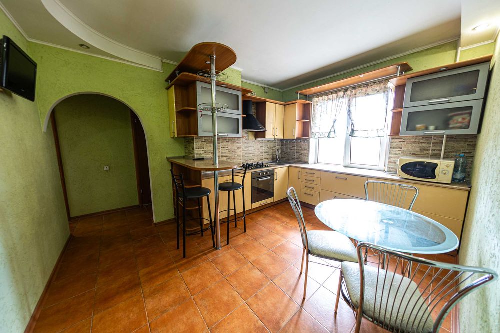 3-кімн.квартира, пр. Поштовий, 11 тис.грн., без комісії