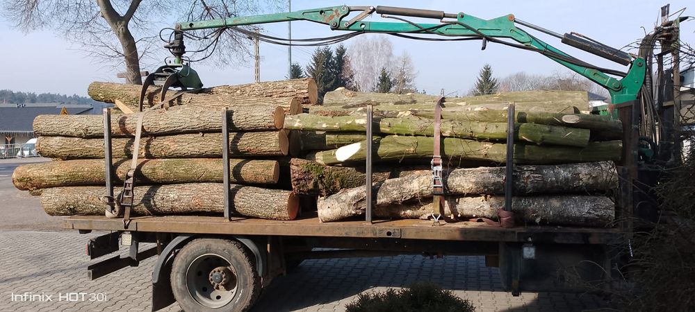 Drewno opałowe w wałku