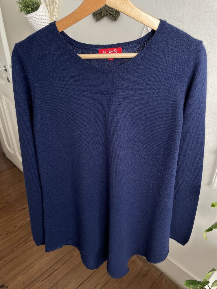 Camisola azul com simetria da Derby M