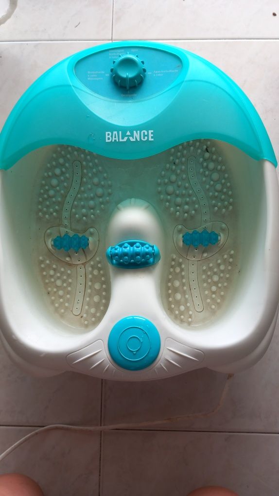 Bacia de pes com massagem pedicure bom Estado
