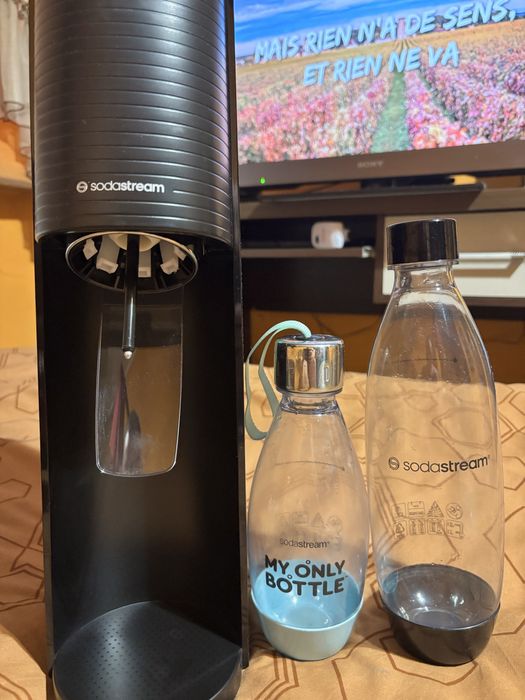 Saturator Sodastream Terra bardzo dobry stan. W zestawie 2 bidony
