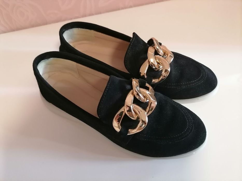 Жіночі лофери чорні