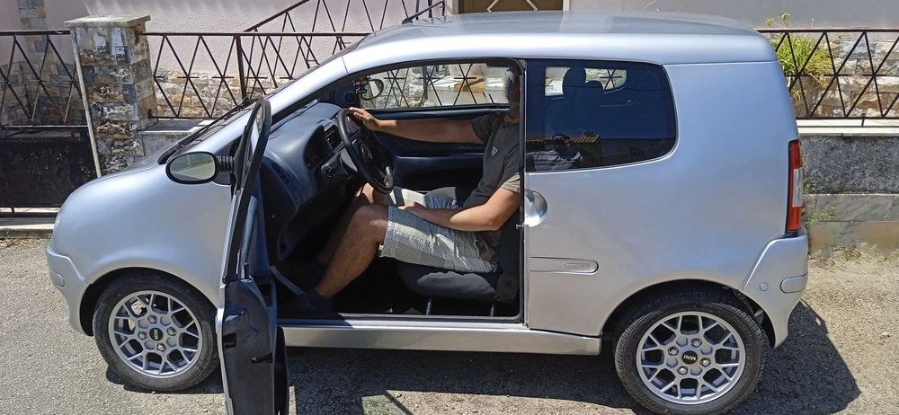 Carro em excelente estado – pronto a conduzir!