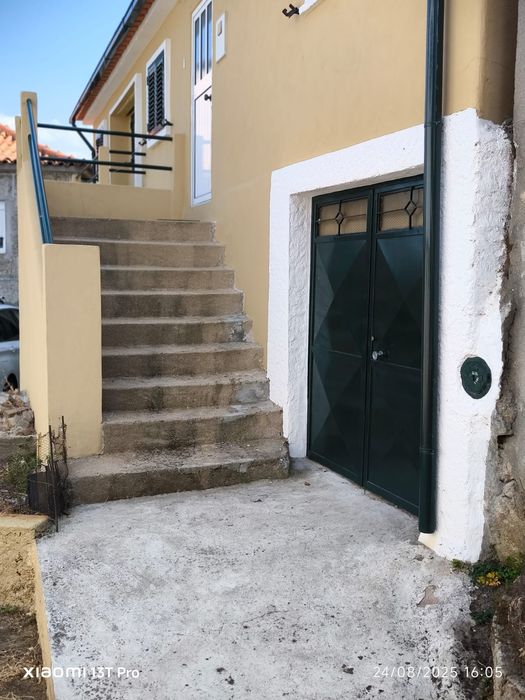 Casa T3 Alijó – Ideal para professores ou trabalhadores de temporada