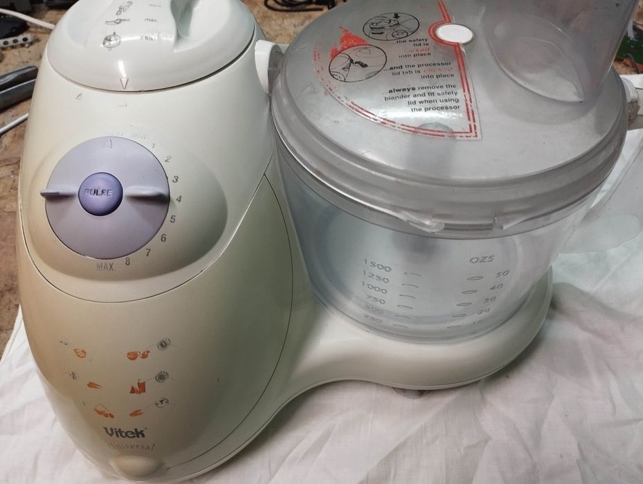 Кухонный комбайн Vitek VT-1603W БЕЗ АКСЕССУАРОВ