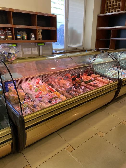 Холодильна вітрина