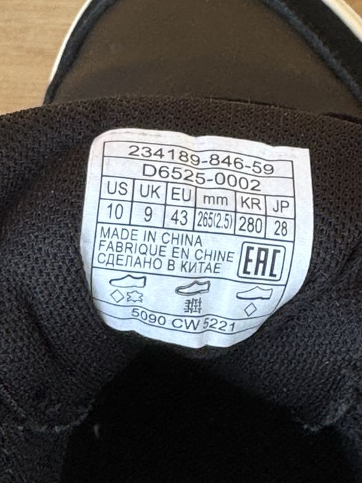 Buty męskie Levi’s 43 EU – prawie nowe, oryginał, czarne sneakersy