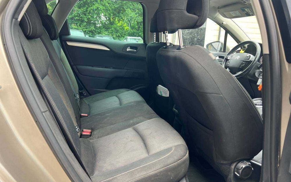 Citroen C4 2011 року