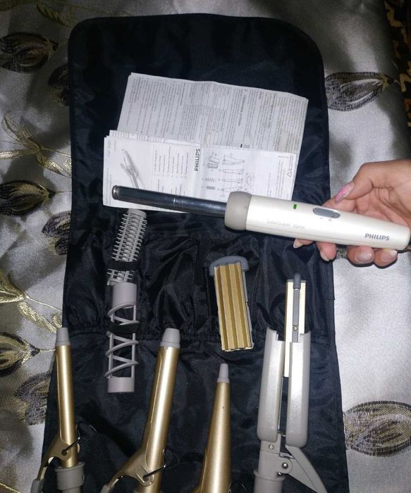 Продам плойку Филипс 7шт. насадок в чехле, в рабочем состоянии.