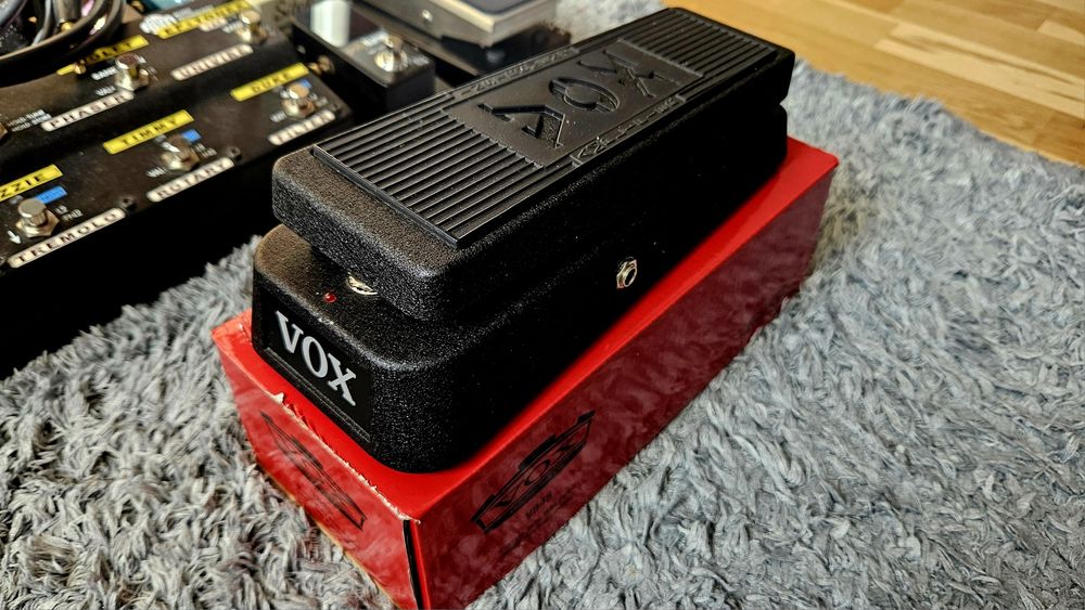 Kaczka Wah Vox V845 (mod True Bypass + Led)