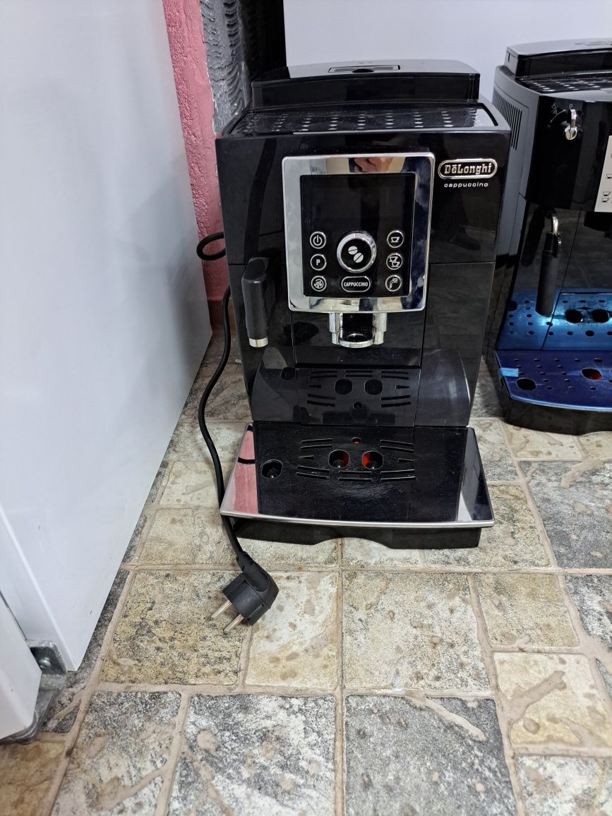 Кавомашина Delonghi cappuccino