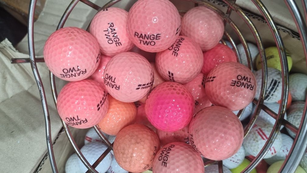 Piłki golfowe różowe używane 50szt.