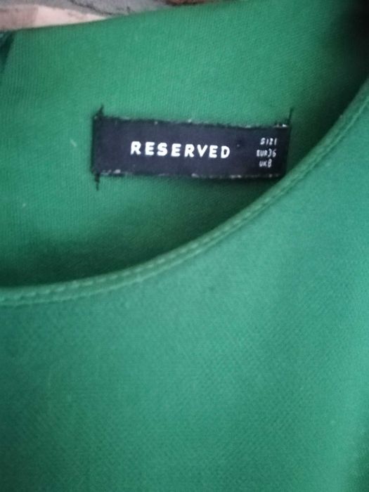 Sukienka butelkowa zieleń Reserved