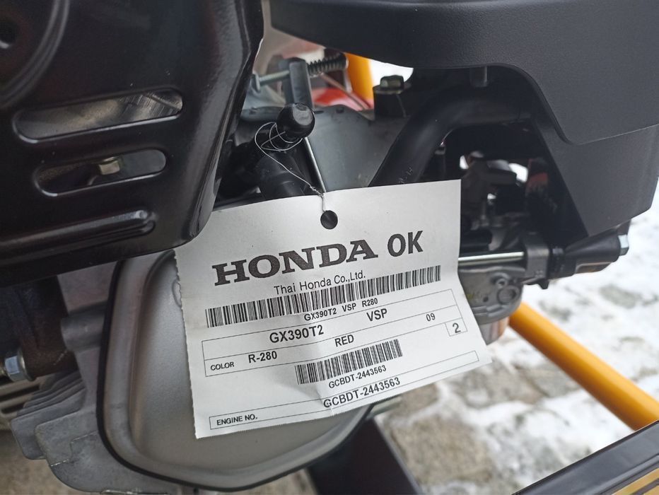 Генератор AYERBE 8000H TX із бензиновим двигуном Honda GX390