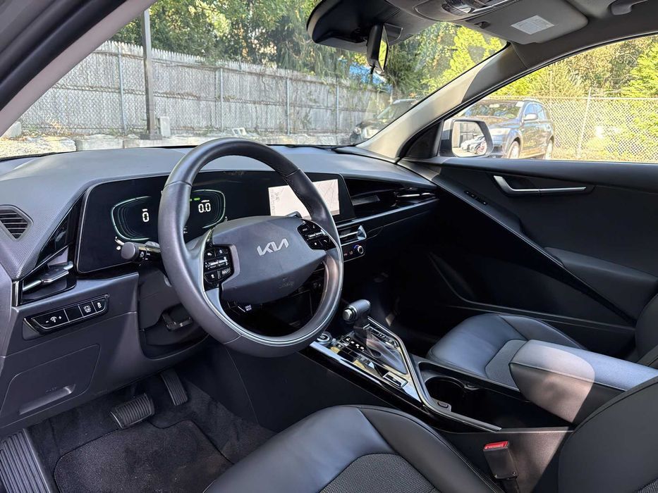 2023 Kia Niro EX