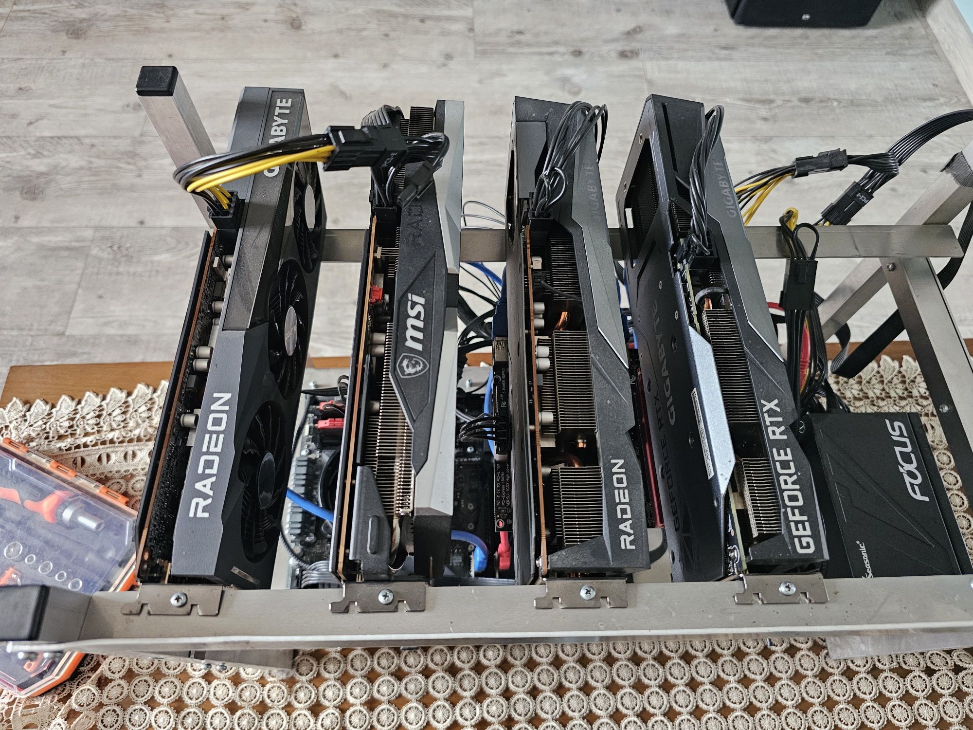 Koparka krypto z 4 kartami graficznymi, 1x RTX3060ti plus 3x RX6600XT