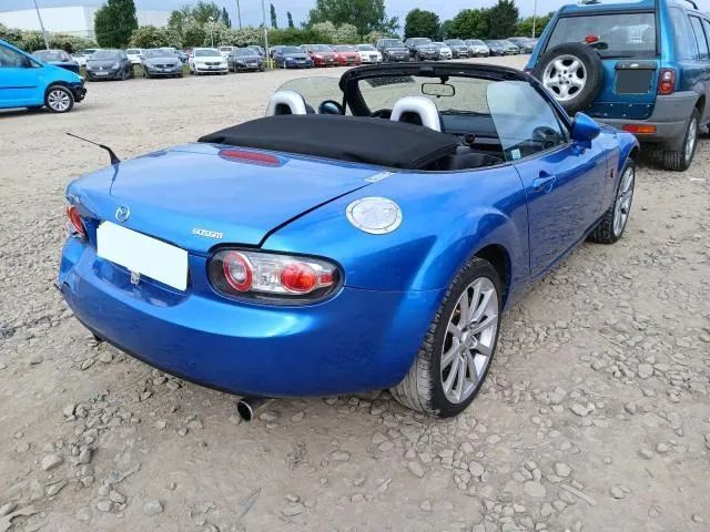 Mazda MX 5 Sport NC para peças - 170cv | 2.0 Gasolina | MZR LF-VE - Parachoques | Frente Completa | Rádio | Jantes | Faróis | Portas | Vidro | Motor | Tampa Mala | Farolim | Farolins | Xenon | Pre LCI