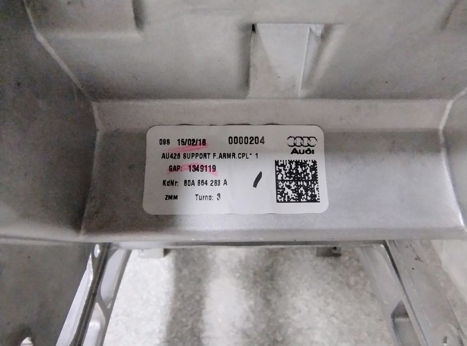 Podłokietnik Audi Q5 FY SUV 80A864283A