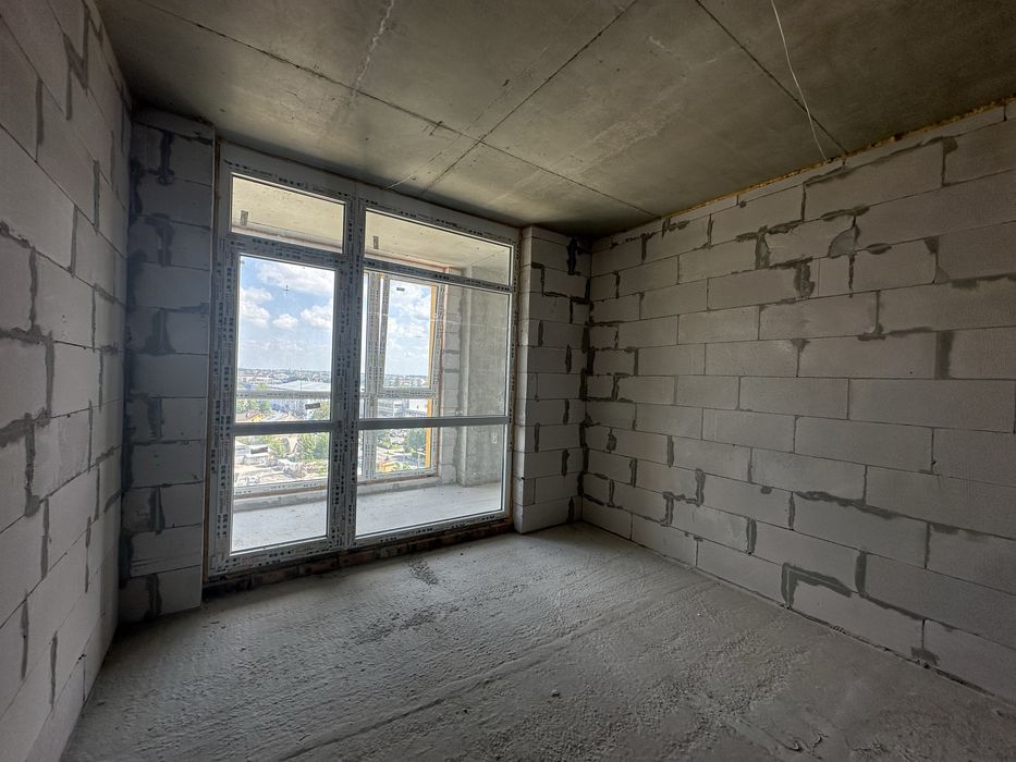 Продаж просторої 2 кім.квартири у зданому будинку /ЖК Вежа