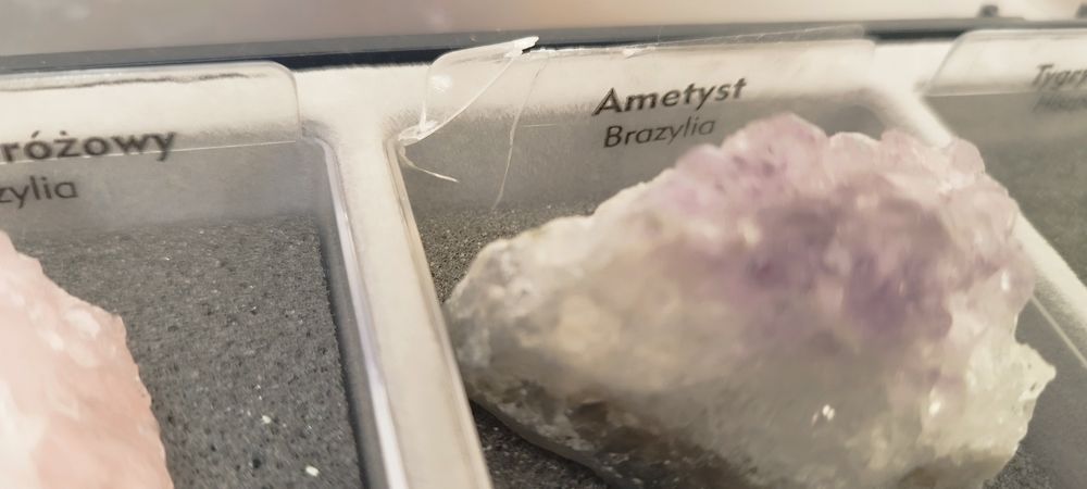 Kolekcja MINERAŁY ŚWIATA National Geographic + pudełko