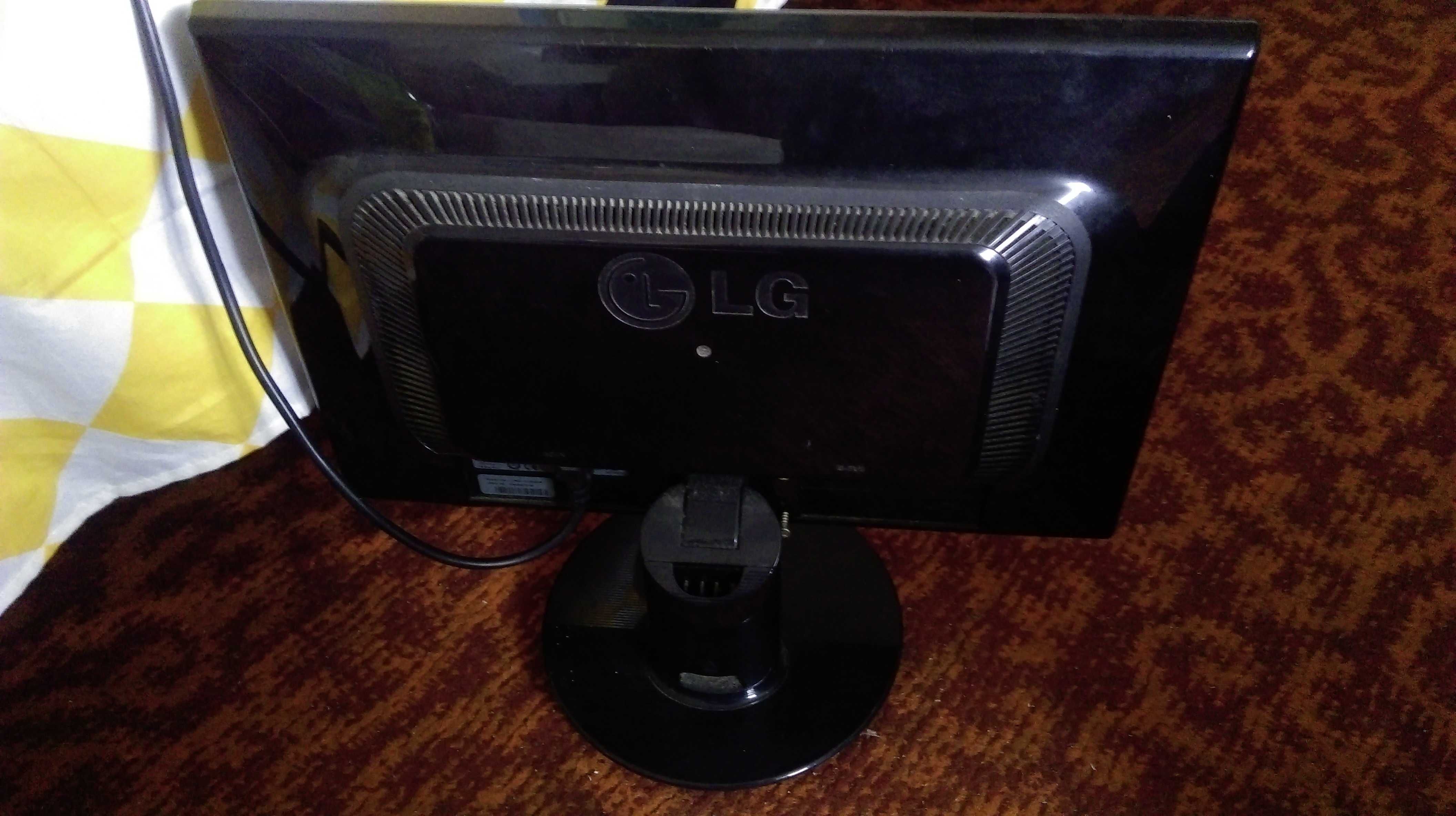 Monitor LG - Led