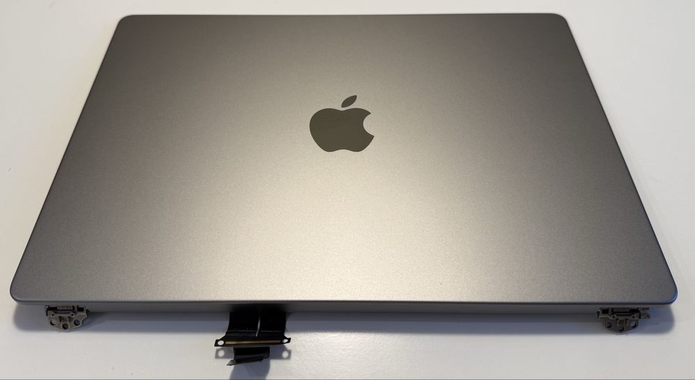 Skrzydło A2442, uszkodzona matryca