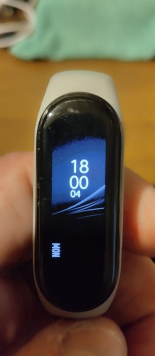 Ми бенд 5 и 6 оригинал.