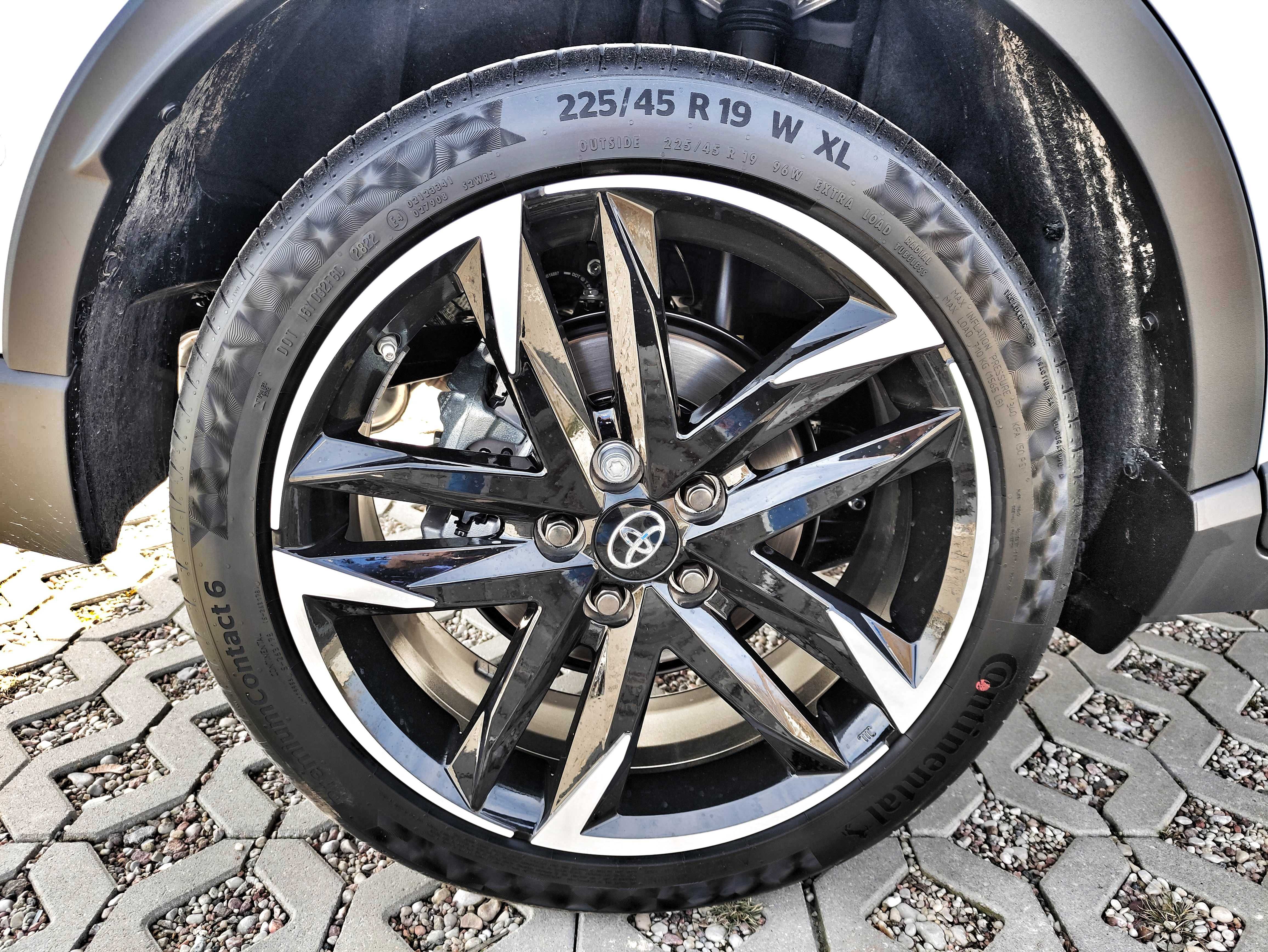 OPONY Continental Premium Contact 6 225/45 R19 96 W XL, FR używane