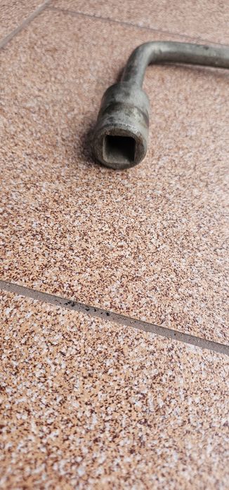 Stary klucz fajkowy M 16