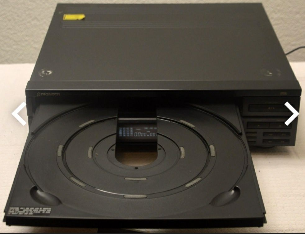Pioneer CLD-1400 аудіо відео плеєр трьох форматів лазерних дисків