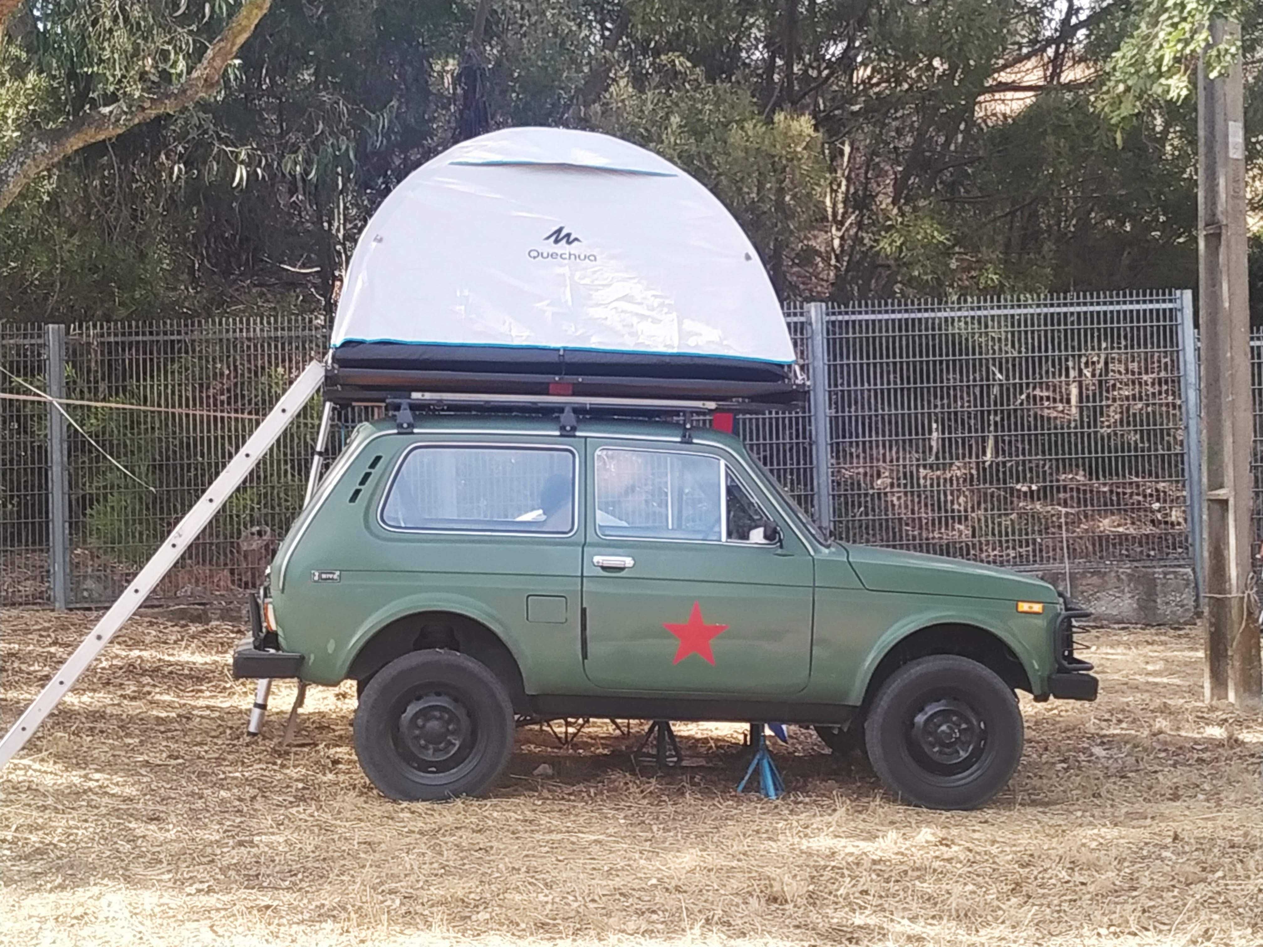 Lada Niva 1600 o classico intemporal