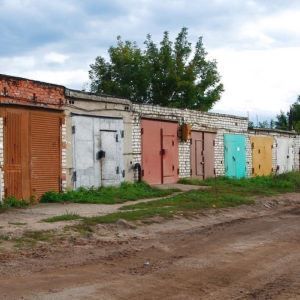 Посуточна оренда гаража для мілкого ремонту авто