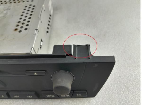 Rádio / auto-rádio BMW X3 (E83)