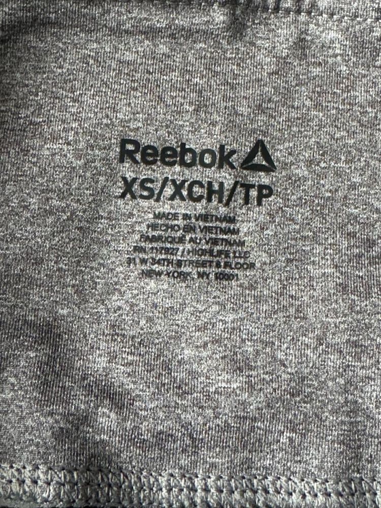 Спортивні шорти Reebok XS,S розмір. Спортивные шорты