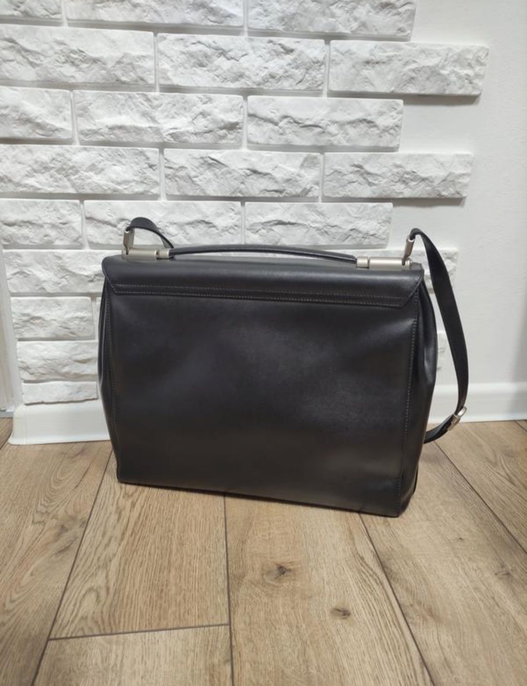 Шкіряний жіночий портфель для ноутбука чорний сумка шкіряна жіноча