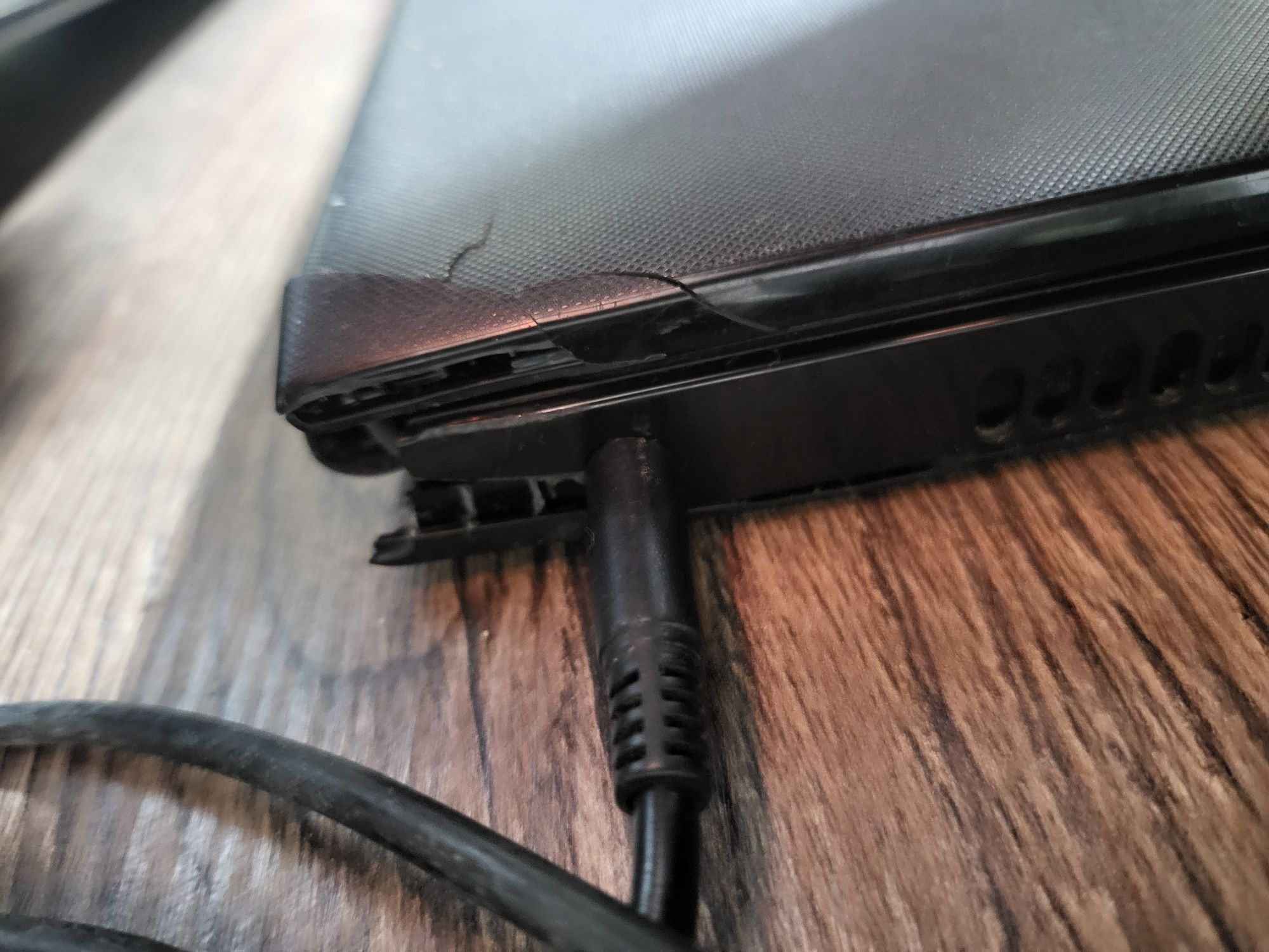 DELL Latitude 3552