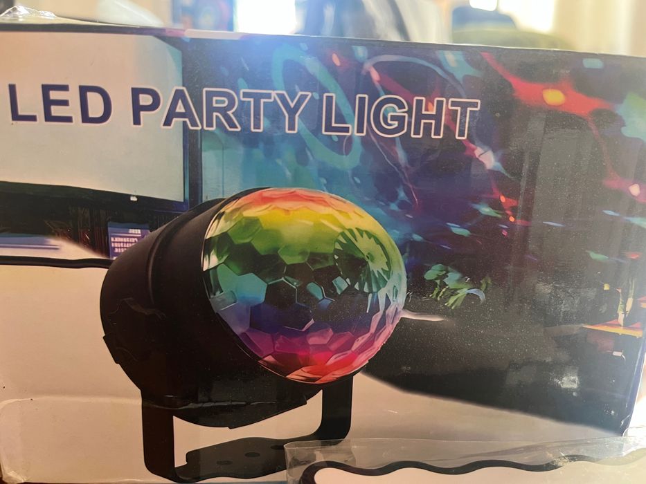 Luzes de festa, laser, coloridas e luz negra